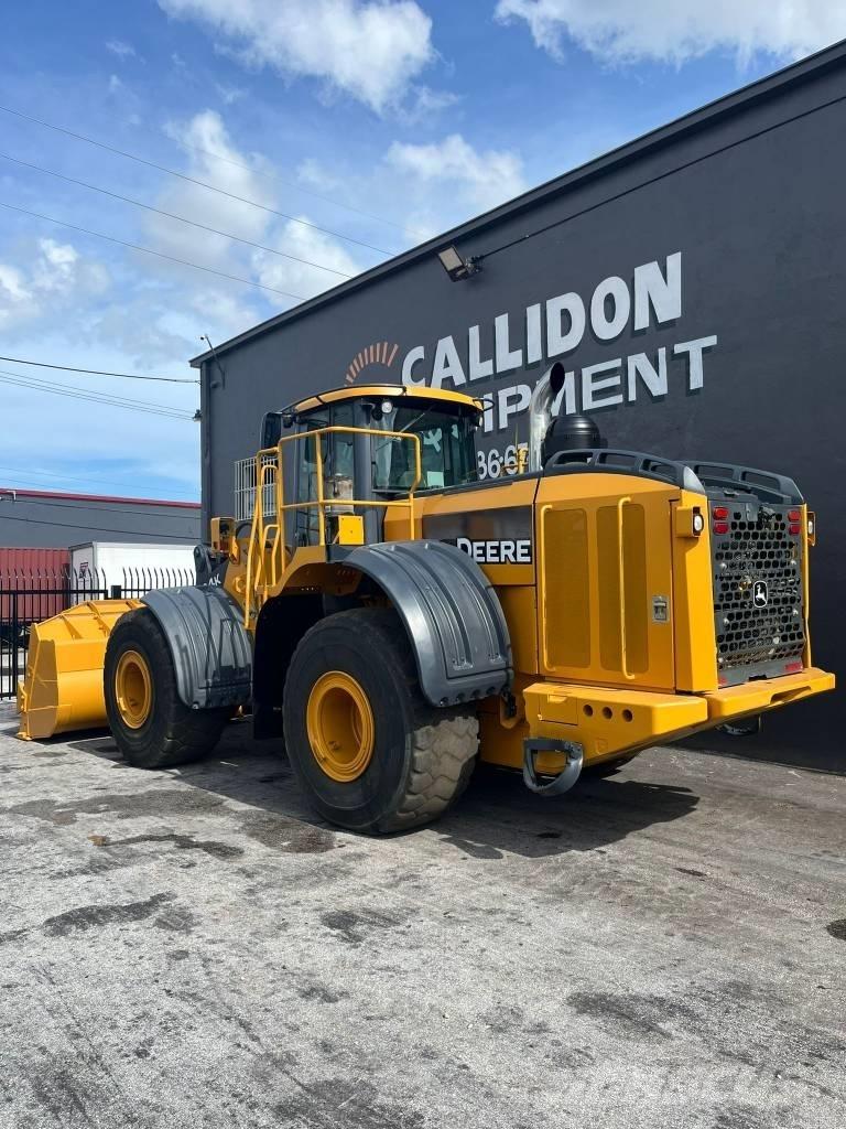 John Deere 824 K Incarcator pe pneuri