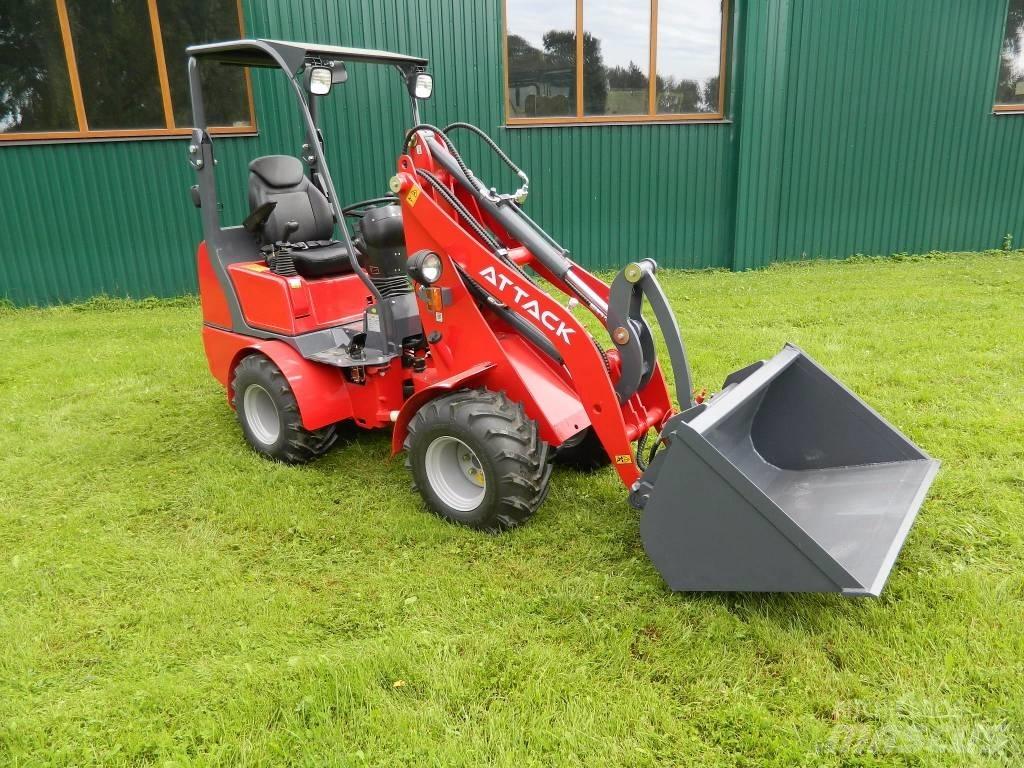 Attack 810 K26 Buldoexcavatoare