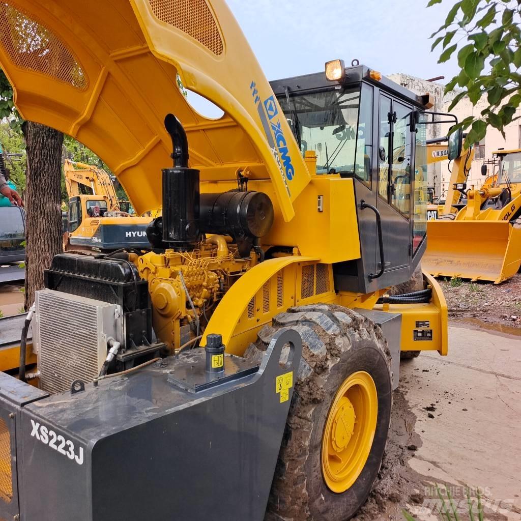 XCMG XS 223 J Compactoare monocilindrice