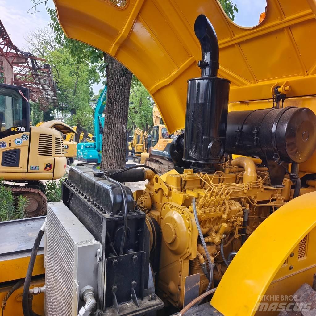 XCMG XS 223 J Compactoare monocilindrice