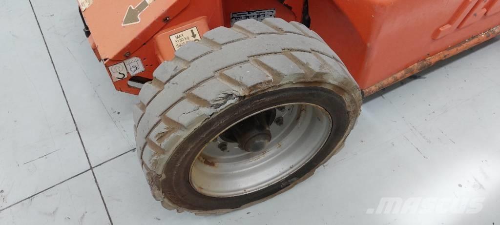 JLG E 450 AJ Nacele cu brat articulat