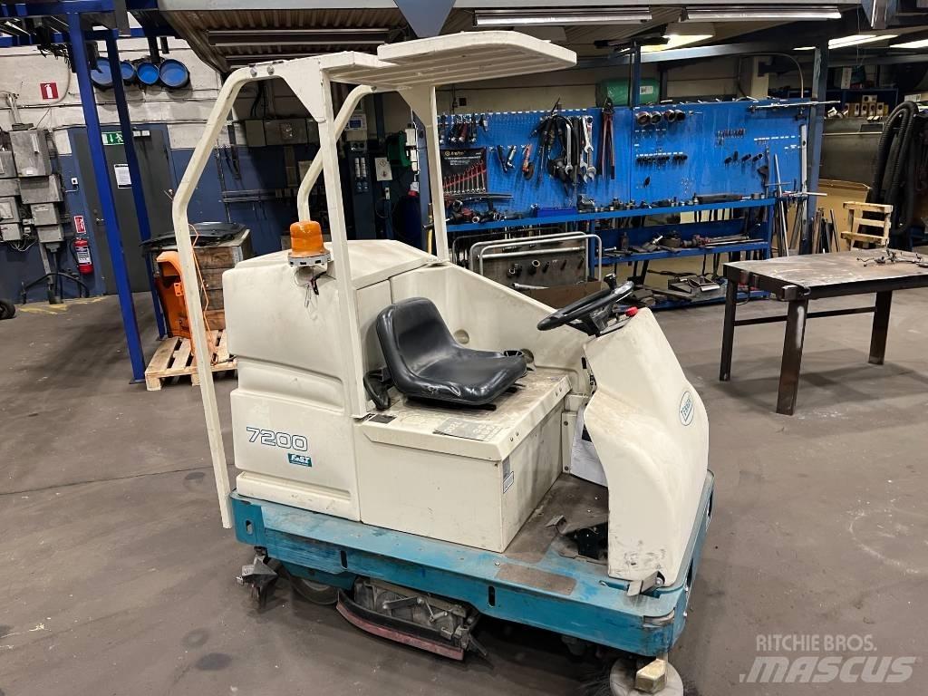 Tennant 7200 Utilaje întreţinere terenuri - Altele