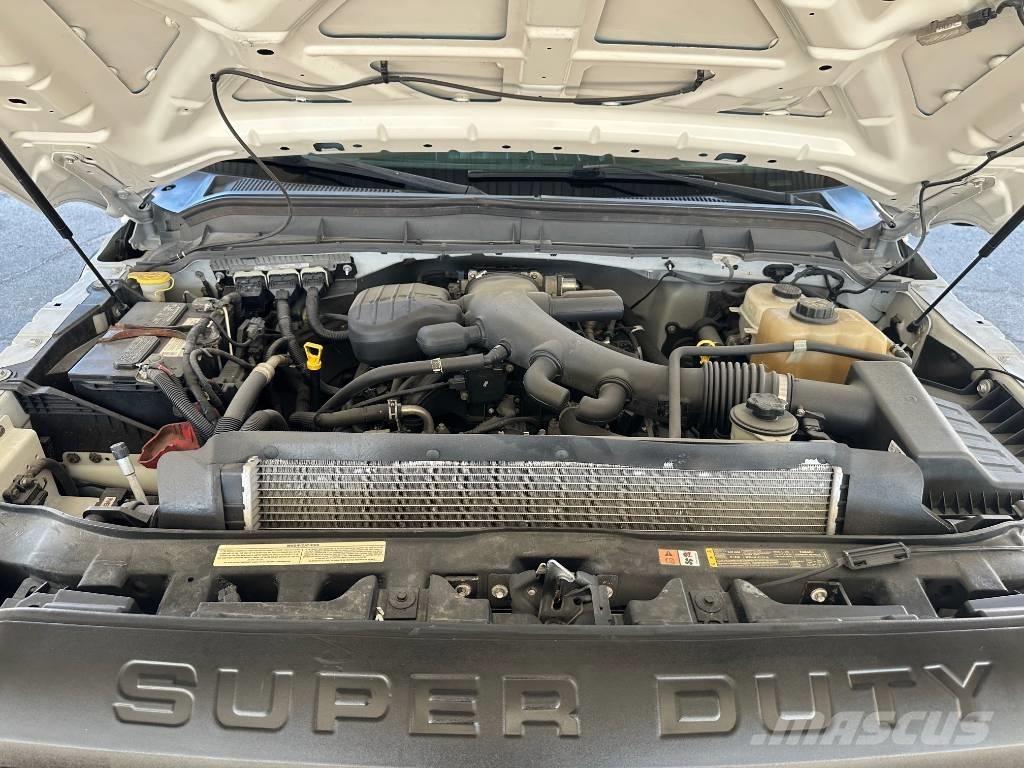 Altec AT 235 Platforme aeriene montate pe camion