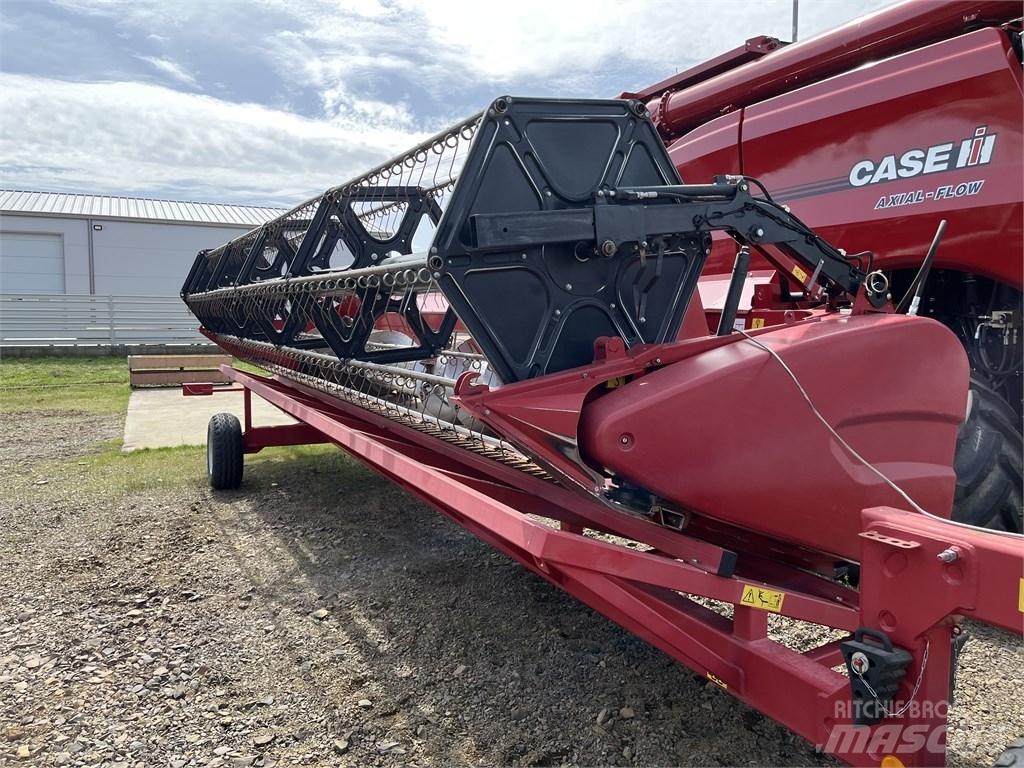 Case IH AF 7240 Combine de secerat