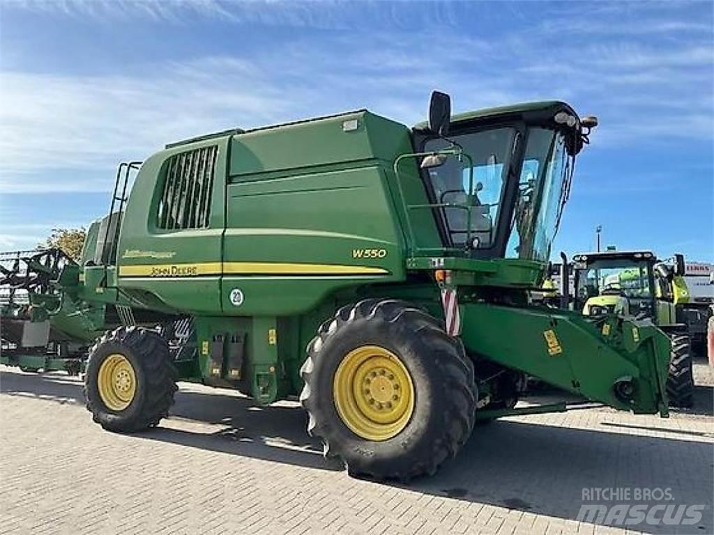 John Deere W550 Combine de secerat