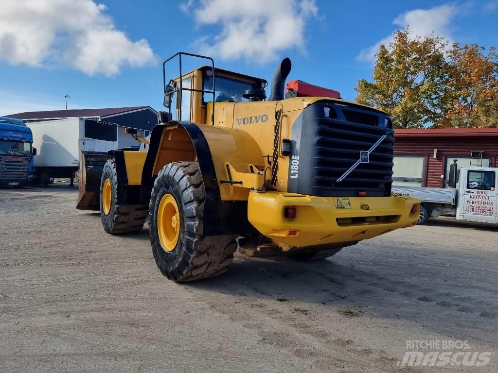 Volvo L 180 E Incarcator pe pneuri