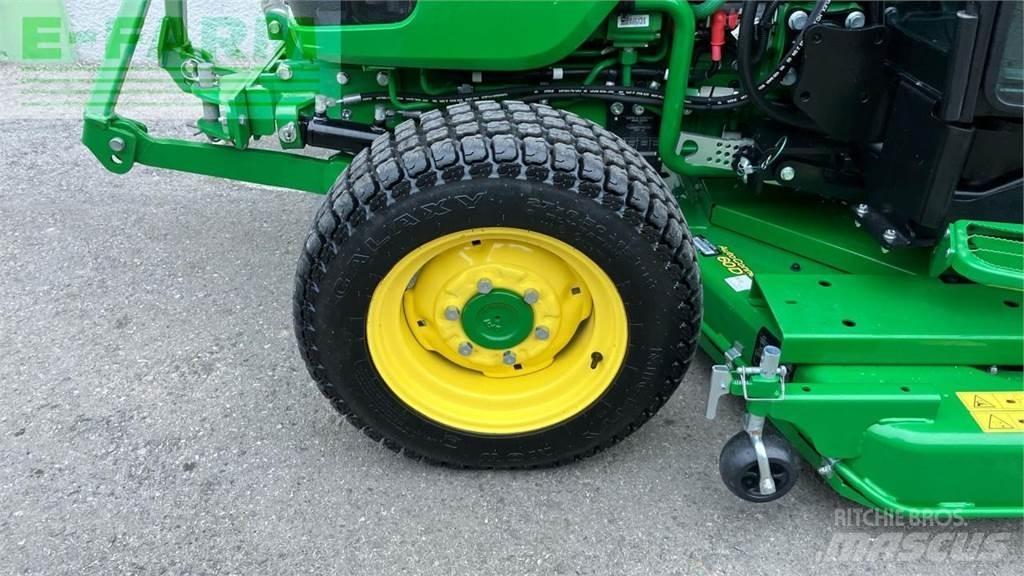 John Deere 3046R Tractoare