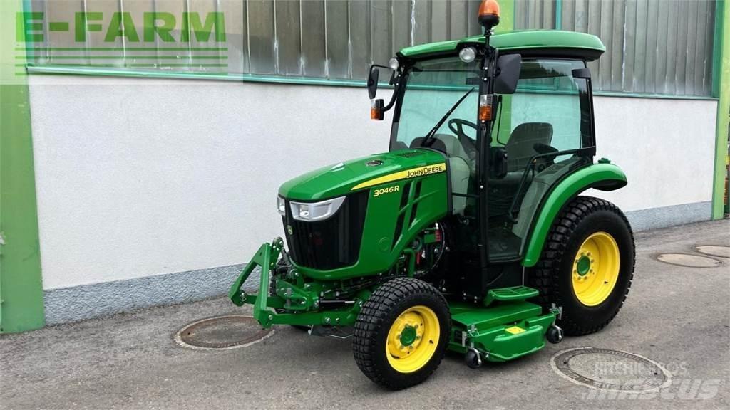John Deere 3046R Tractoare