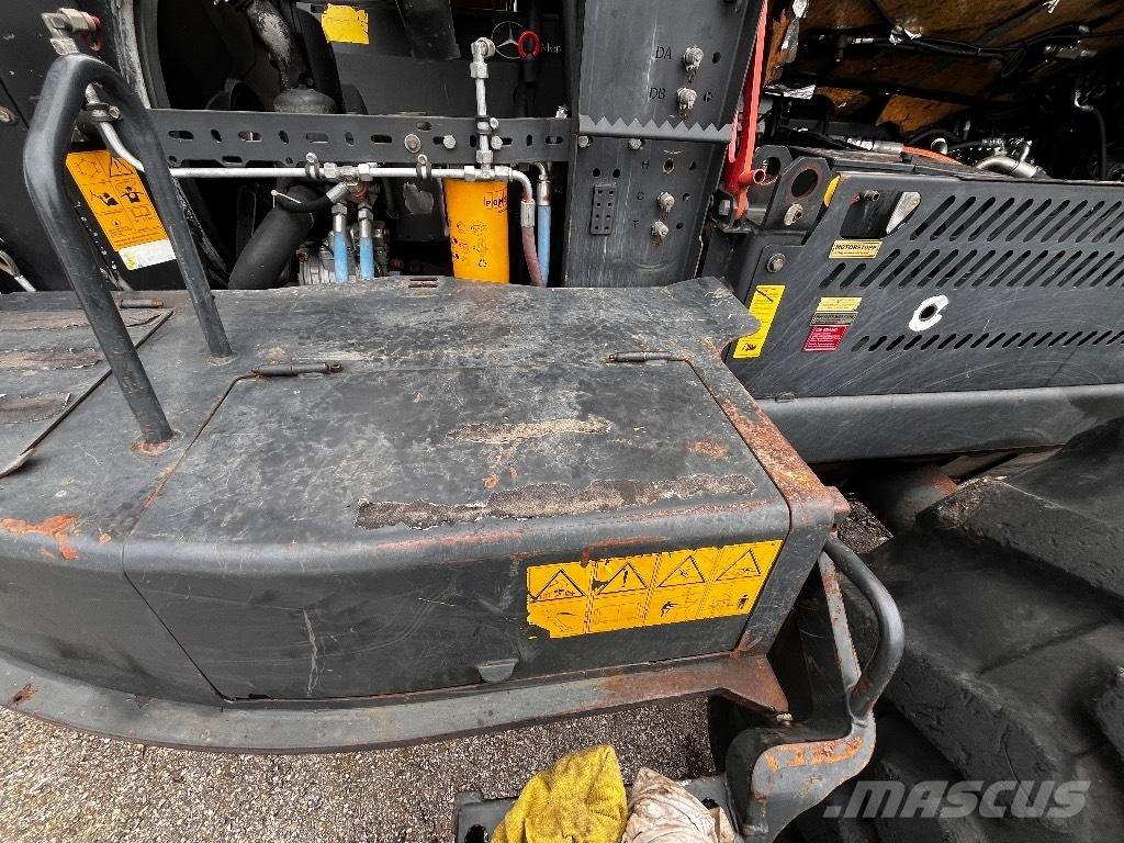 Ponsse Bear 6W Combine forestiere