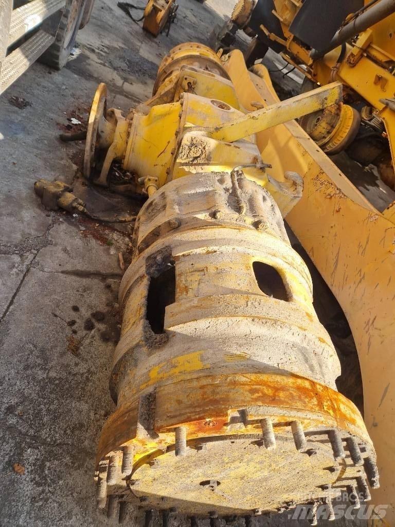 Komatsu KWA 055HD-4 Axe