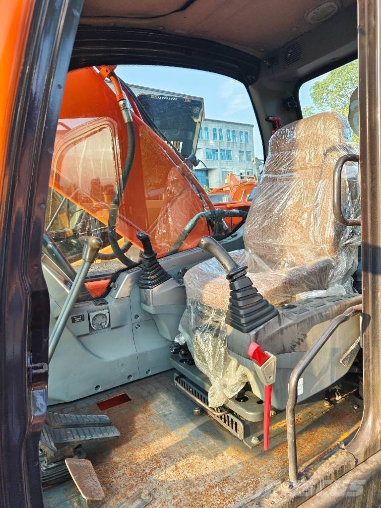 Doosan DX225LC-9C Excavatoare pe șenile
