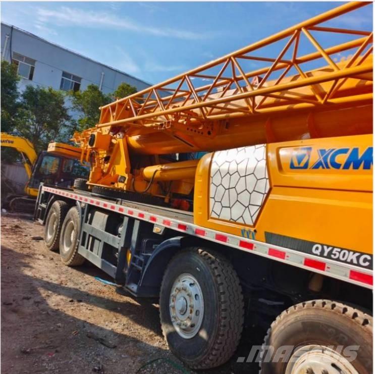 XCMG QY 50 K Macara teren accidentat