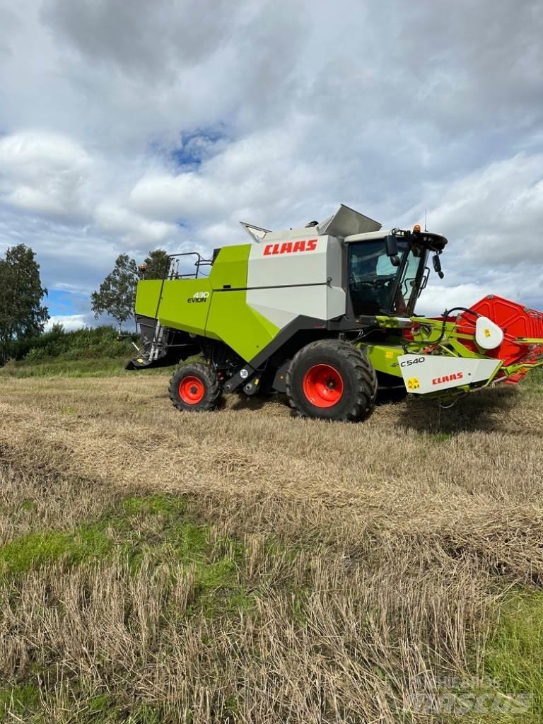 CLAAS Evion 430 Combine de secerat