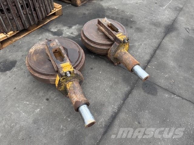 Liebherr R 900 IDLER Lanturi, senile si sasiu