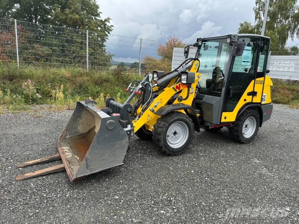 Wacker Neuson WL 250 Incarcator pe pneuri