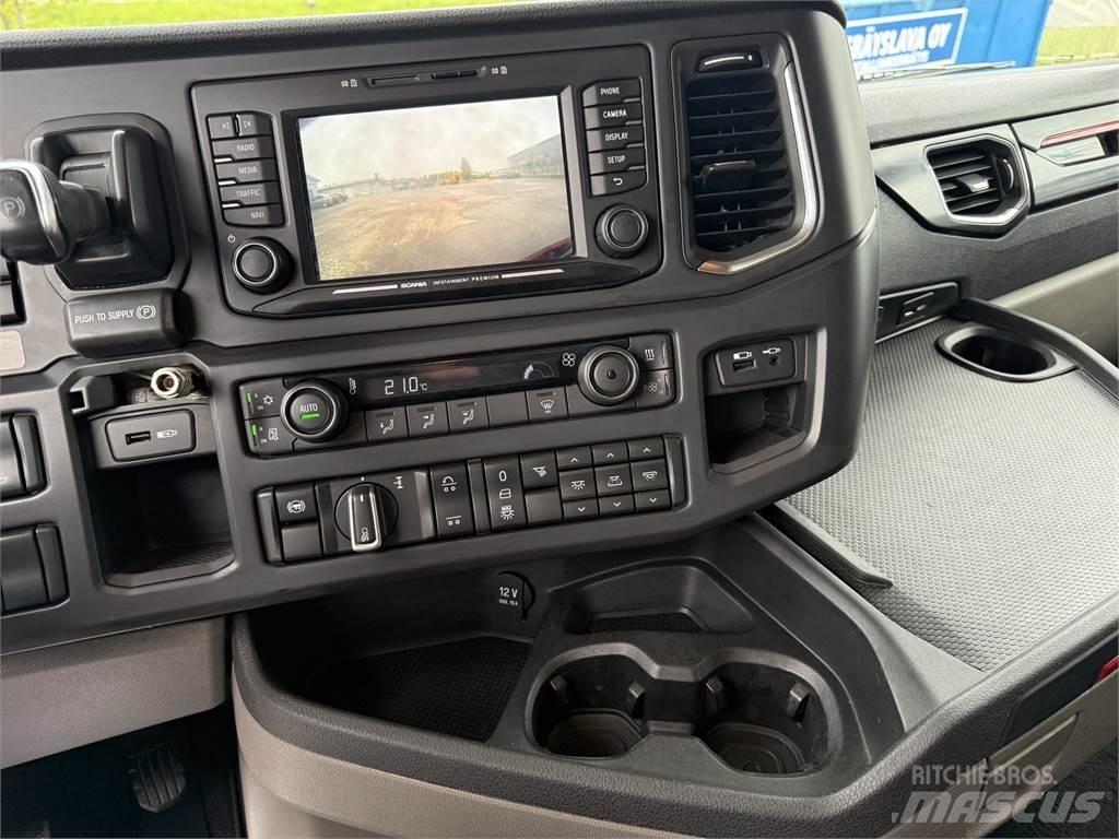 Scania R650 6X2 Camion cu carlig de ridicare