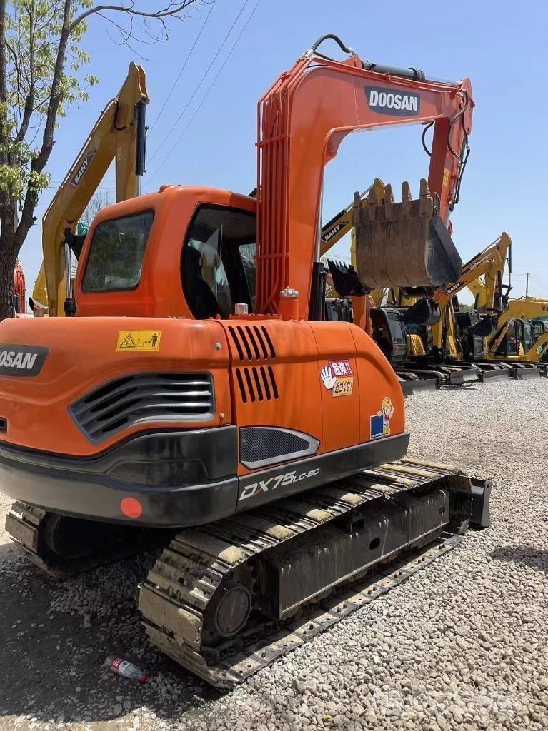 Doosan DX 75-9 C Excavatoare 7t - 12t