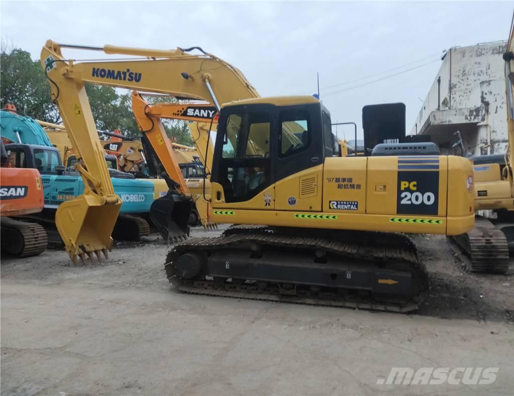 Komatsu PC200-7 Excavatoare pe șenile
