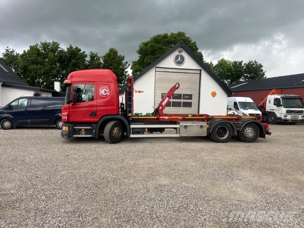 Scania P 320 Camion cu carlig de ridicare