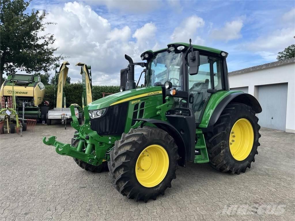John Deere 6100M Tractoare