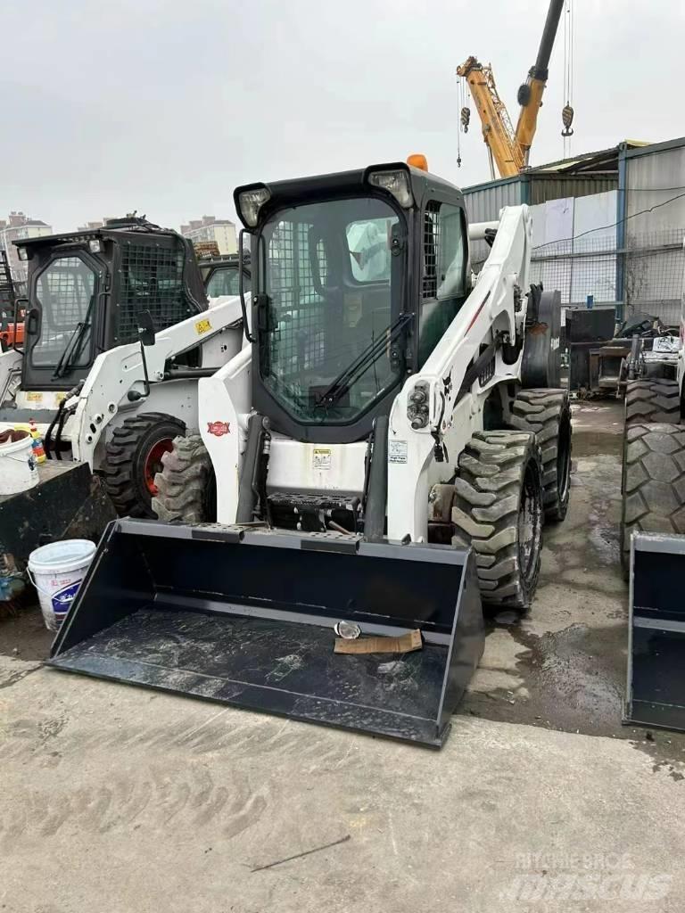 Bobcat S 750 Mini incarcator