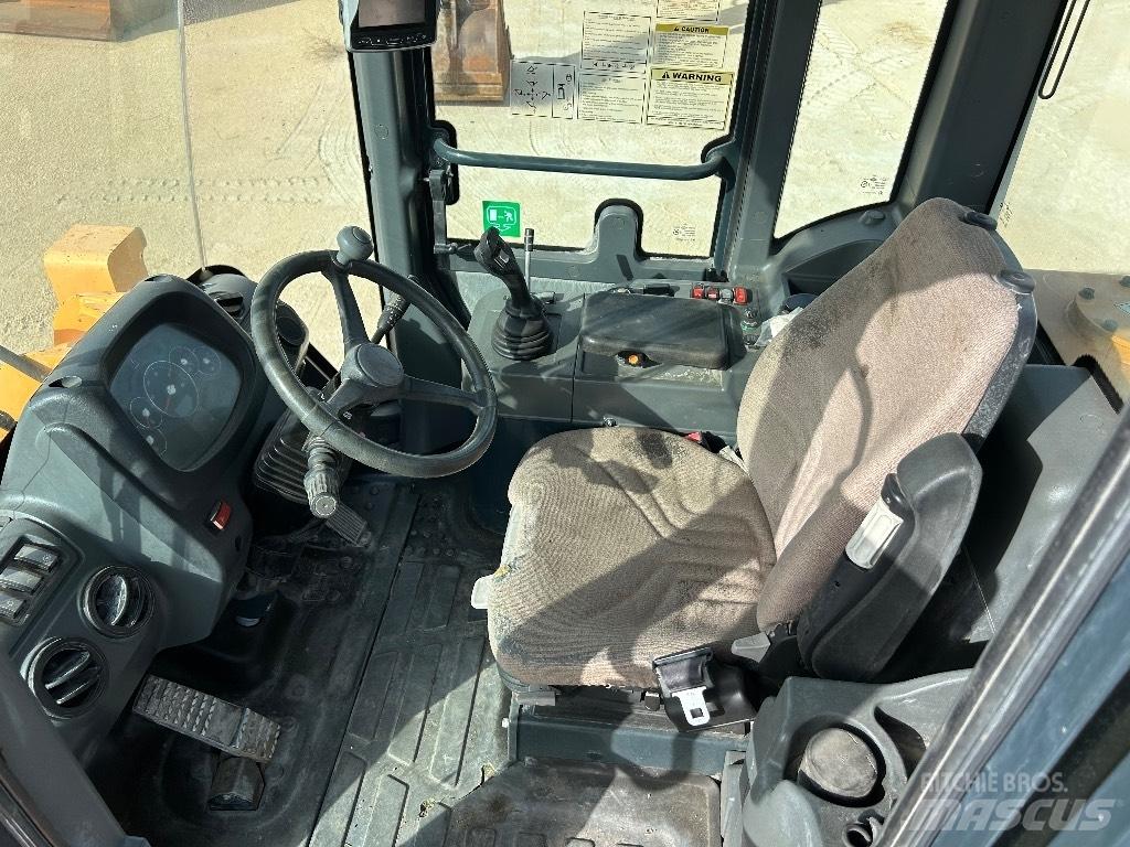 Hyundai HL 757-9 A Incarcator pe pneuri