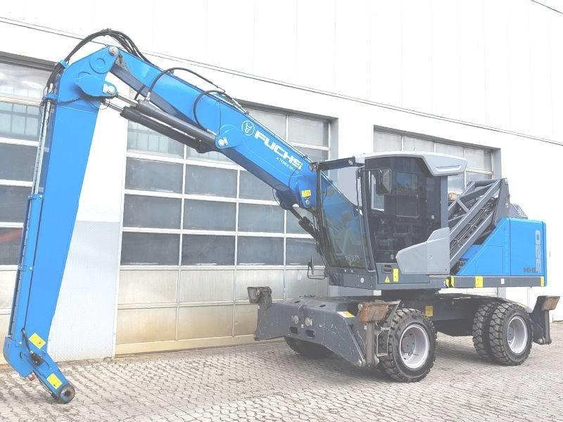 Fuchs MHL 320 F Paleta de manipulare
