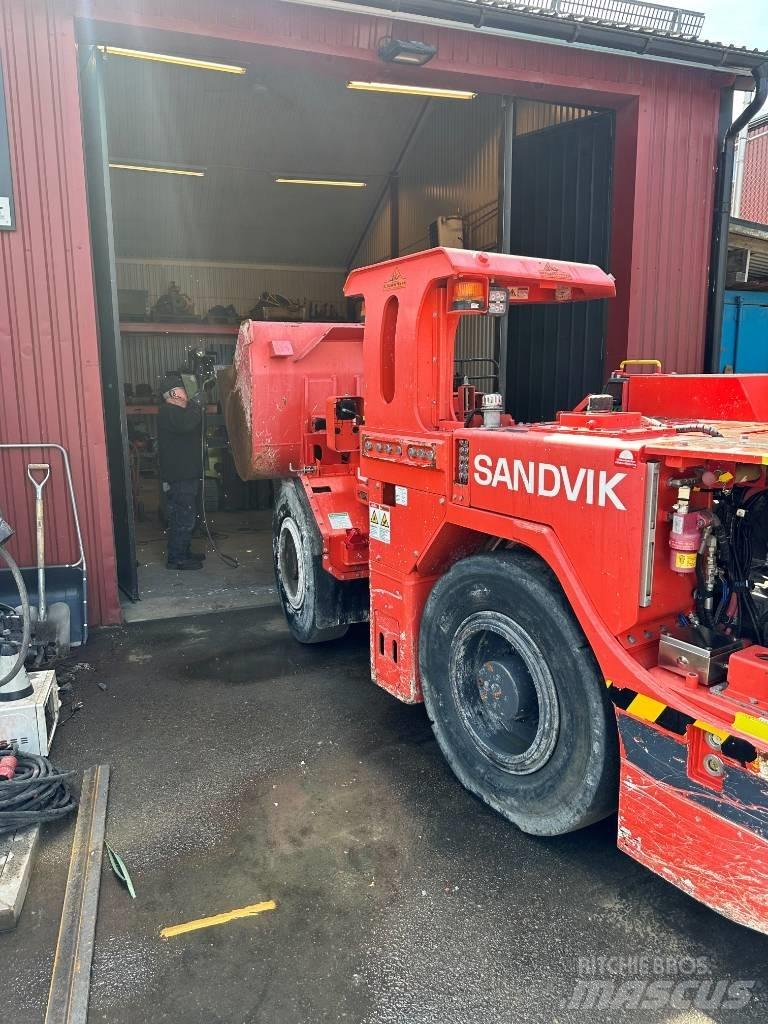 Sandvik LH202 Incarcator subteran