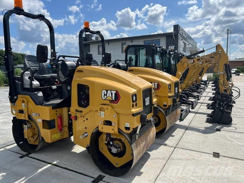 CAT CB 2.5 GC Cilindri compactori dubli