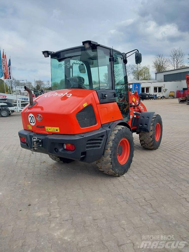 Kubota R 070 Incarcator pe pneuri