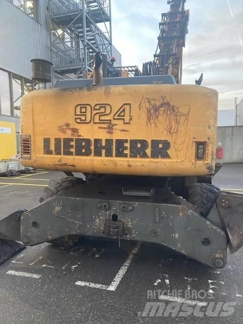 Liebherr 924C-LI Excavatoare cu roti