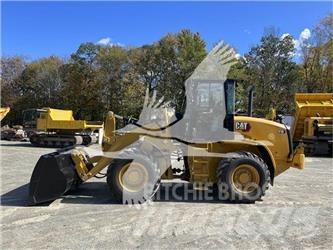 CAT 910 Incarcator pe pneuri