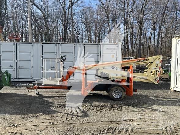 JLG T350 Platforme aeriene montate pe remorca