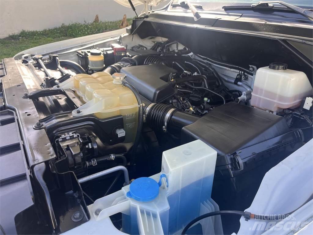 Nissan NV Altele