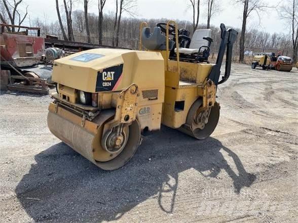 CAT CB24 Compactoare monocilindrice