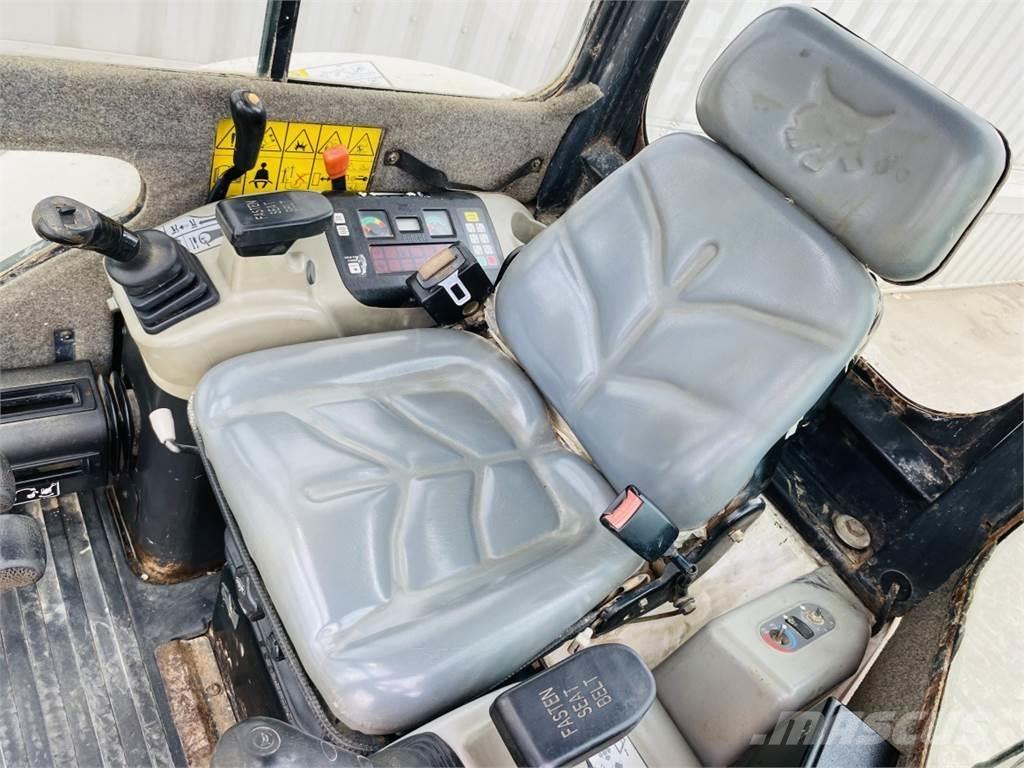 Bobcat 428 Mini excavatoare < 7t