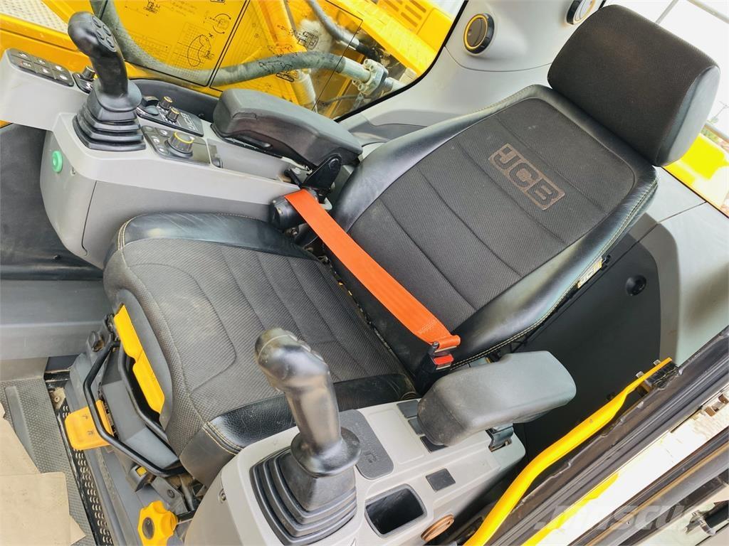 JCB 220XLC Excavatoare pe șenile
