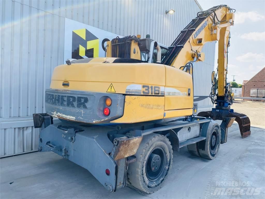 Liebherr 316 Excavatoare pe șenile
