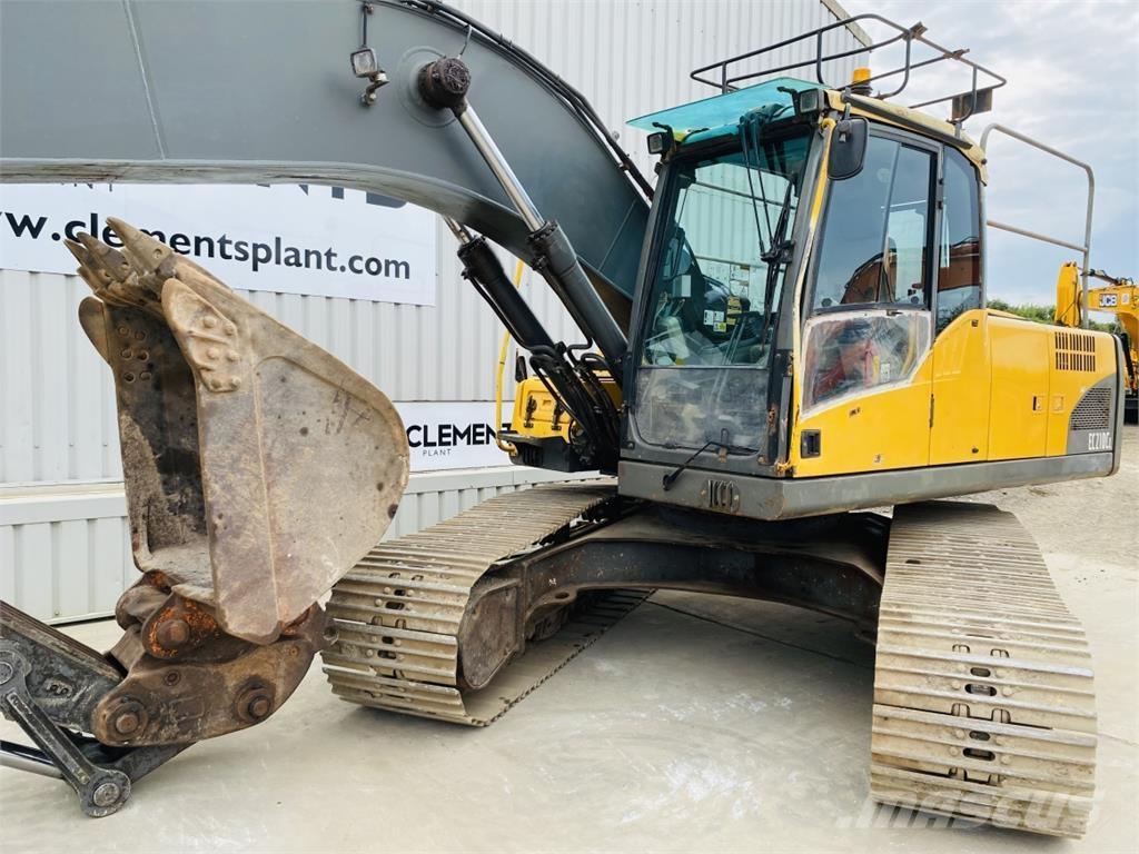 Volvo EC210CL Excavatoare pe șenile
