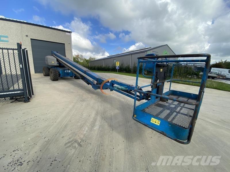 Genie S-125 Nacele cu brat articulat