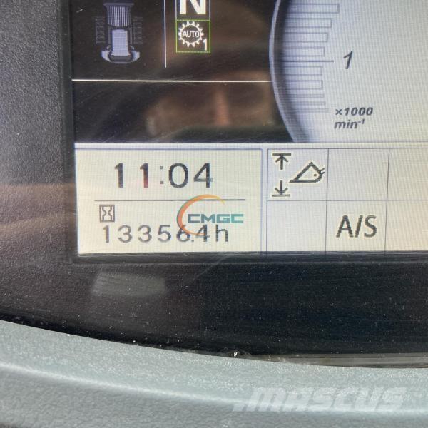 Hitachi ZW310 Incarcator pe pneuri