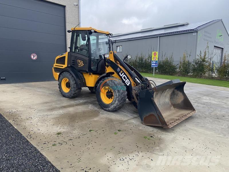 JCB 409 Incarcator pe pneuri