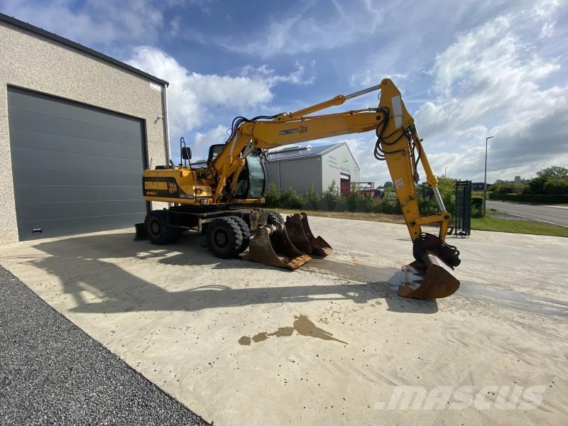 JCB JS145W Excavatoare cu roti
