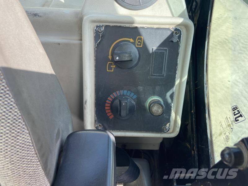 JCB JS145W Excavatoare cu roti