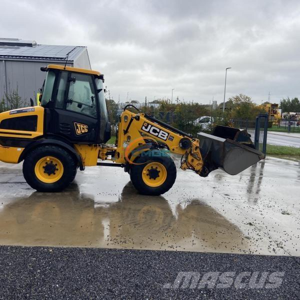 JCB TM220 Incarcator pe pneuri