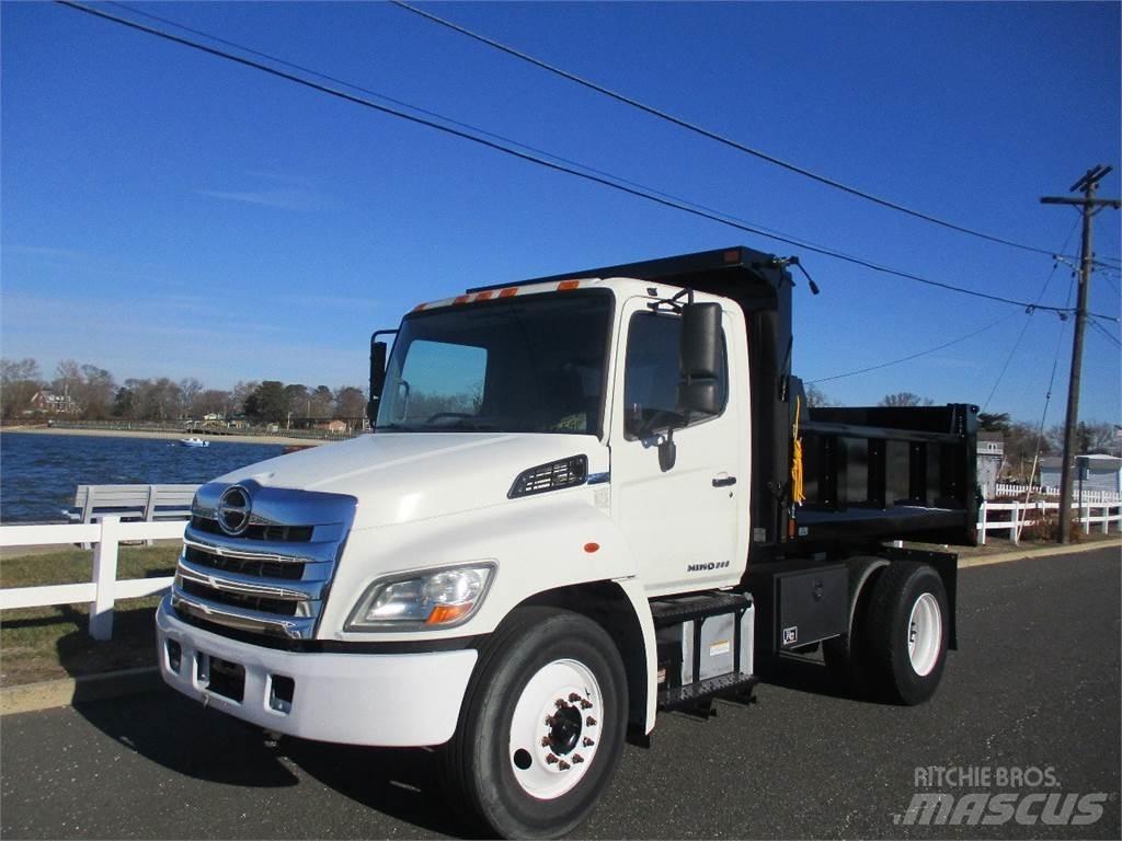 Hino 268 Autobasculanta