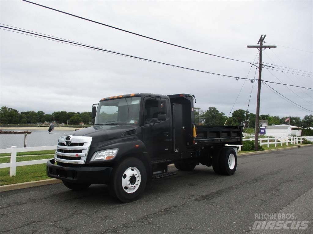 Hino 338 Autobasculanta