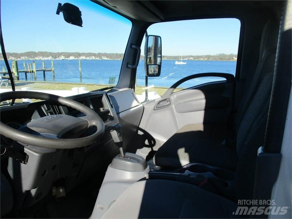 Isuzu NQR Autocamioane