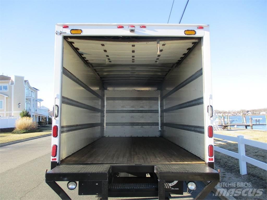 Isuzu NQR Autocamioane