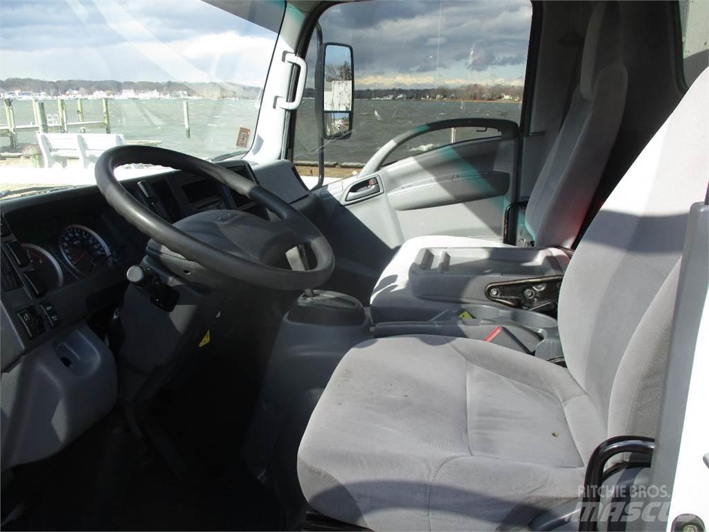 Isuzu NRR Municipal/vehicul cu uz general